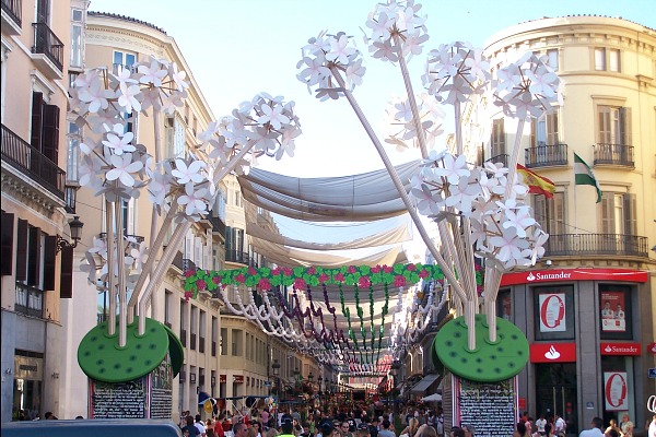 La Feria es una gran fiesta y una de las cosas que hay que saber antes de viajar a Málaga en agosto