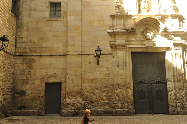 Hay tantos rincones interesantes y escondidos de Barcelona. ¡Descúbrelos en nuestro tour de historia en Barcelona!