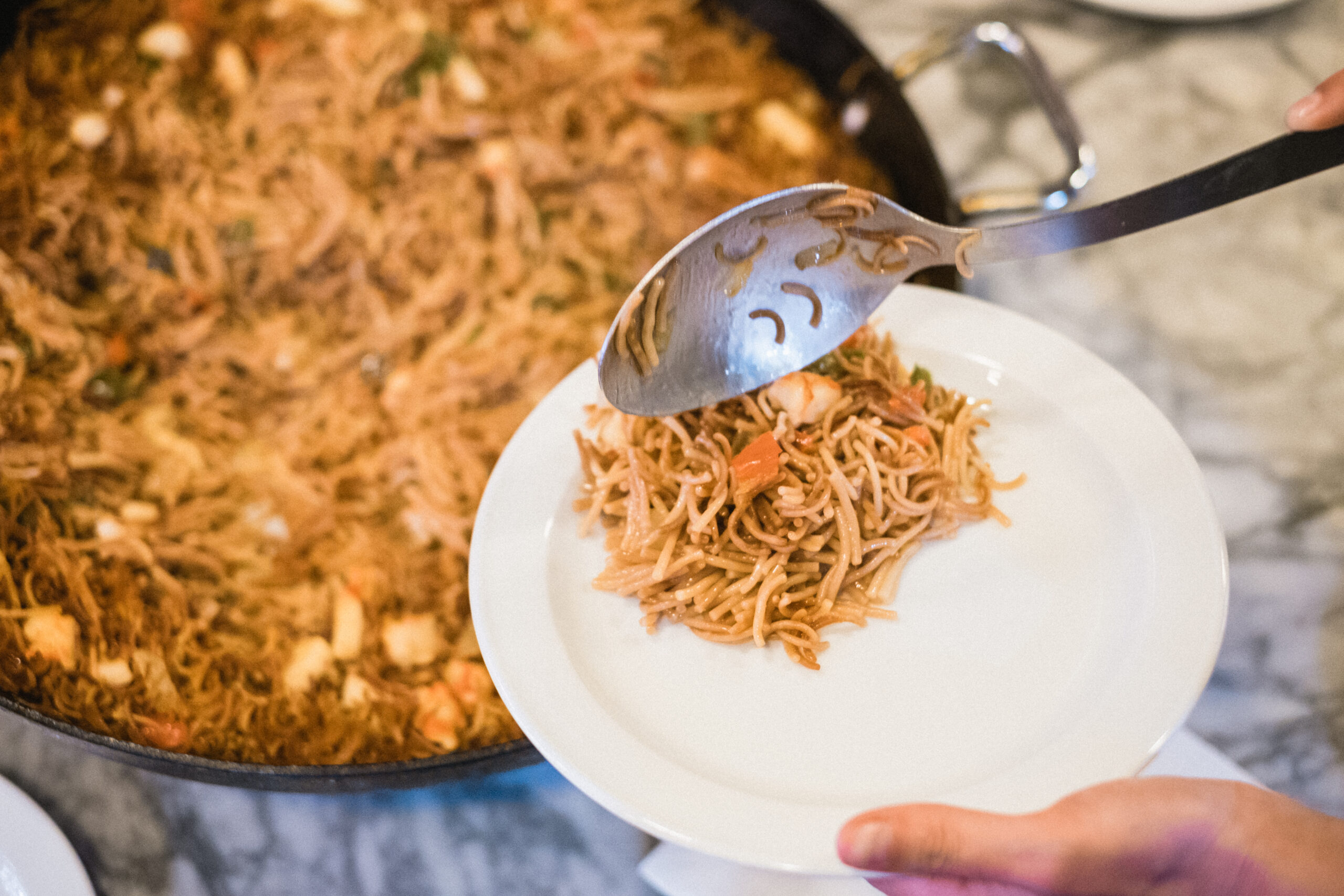 Para la mejor paella de Sevilla (¡y más!), recomendamos La Paella Sevilla. ¡Prueba también su fideuá!