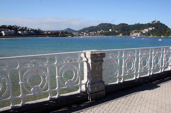 ¿Qué playa merece la pena en San Sebastián? ¡Nuestro voto va para la Playa de la Concha!