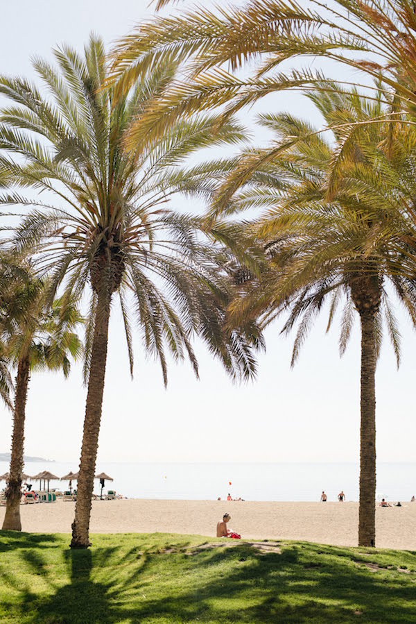 Una de nuestras cosas favoritas para hacer en Sevilla en julio: ¡salir de la ciudad y escaparse a la playa!