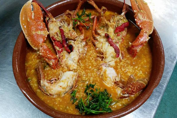 ¿Dónde comer en Jerez? El Bichero por supuesto! Prueba platos deliciosos como este arroz con bogavante.