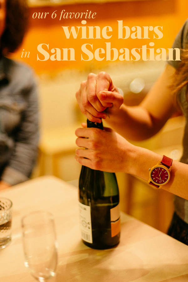 ¿Una de nuestras cosas favoritas para hacer en San Sebastián? ¡Pasa tiempo en las increíbles bodegas de la ciudad! Donostia es una de las mejores ciudades gastronómicas de Europa, ¡y todos sabemos que necesitarás un buen vino para acompañar todos esos pintxos! #wine #winedestinations #donosti #summervibes #travelgoals #traveller #traveltips
