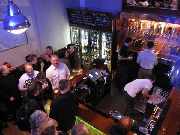 El Euston Tap es un popular bar de sidra en Londres.