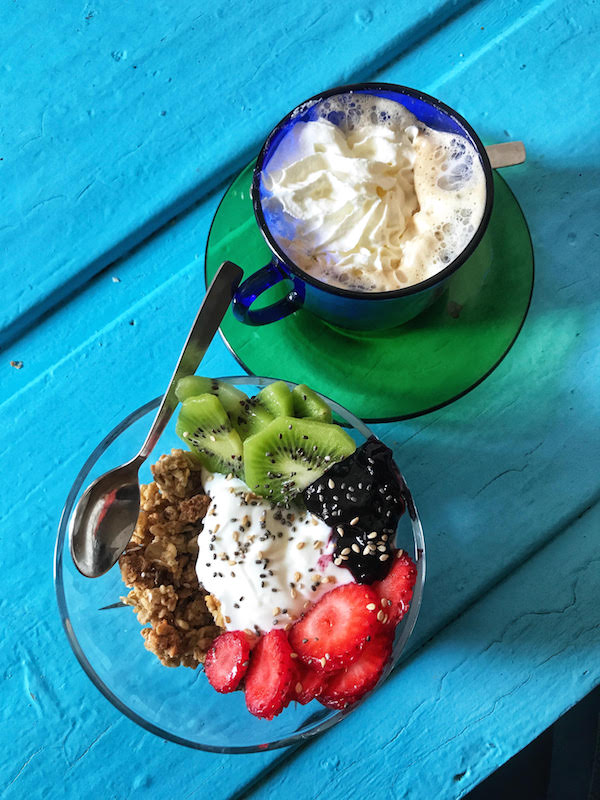 Una de nuestras cosas favoritas para hacer en Córdoba es disfrutar de un desayuno tranquilo en Maddow.