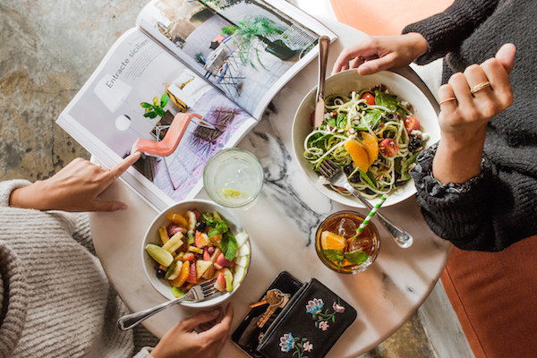 Cafe Janis es uno de nuestros lugares favoritos para comida vegetariana en Lisboa, con muchos platos vegetarianos en el menú.