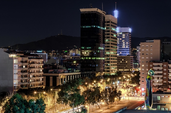 Las Arenas es el lugar para ir de compras en Barcelona si buscas un centro comercial que lo tenga todo, incluido un bar en la azotea con excelentes vistas.